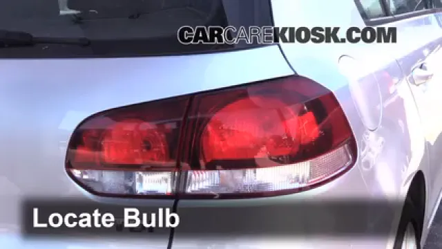 2013 Volkswagen Golf TDI 2.0L 4 Cyl. Turbo Diesel Hatchback (4 Door) Luces Luz de giro trasera (reemplazar foco)